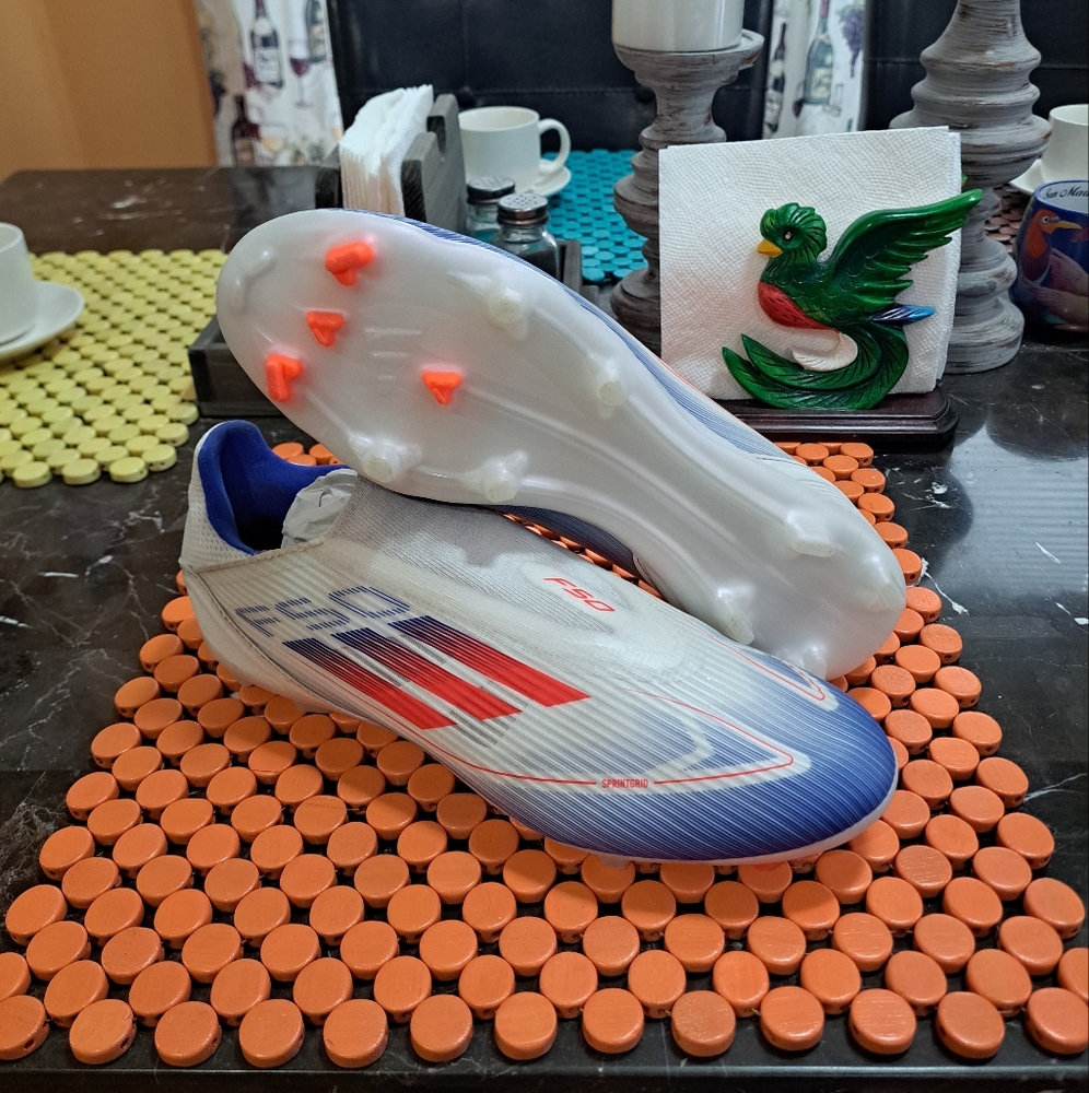 Adidad F50 PRO Mens Size 10.5 Pre Owned In Exelent Condition